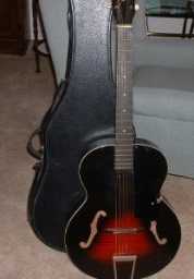 Harmony Monterey 1949 cherry-burst.jpg